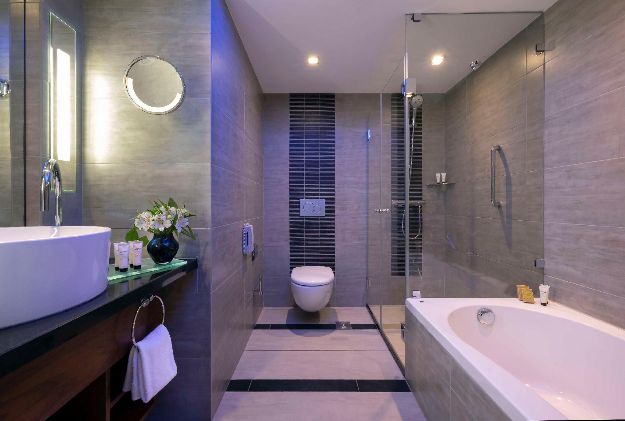 Twin Premium Deluxe Room with Sea View