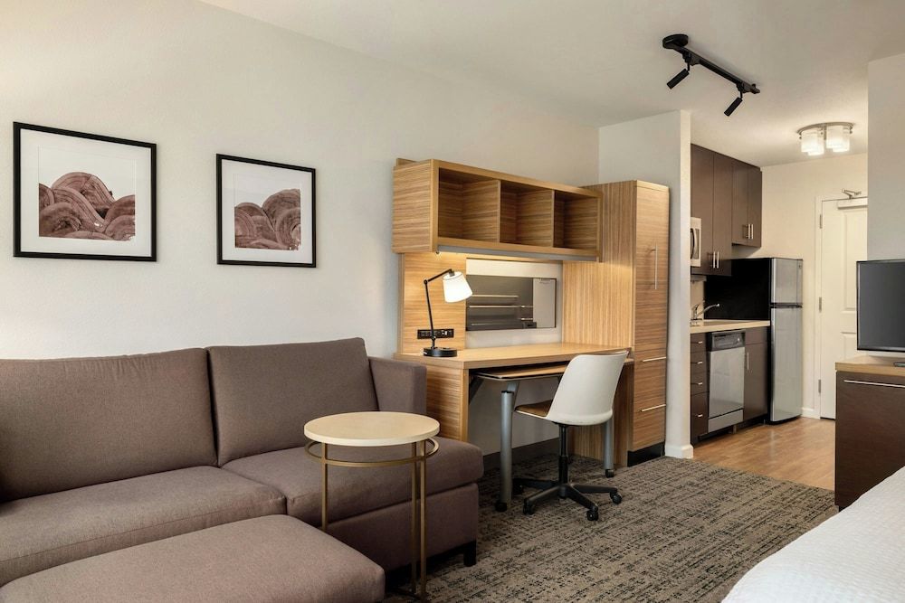 Studio, 2 Queen Beds (Mobility/Hearing Accessible, Tub)