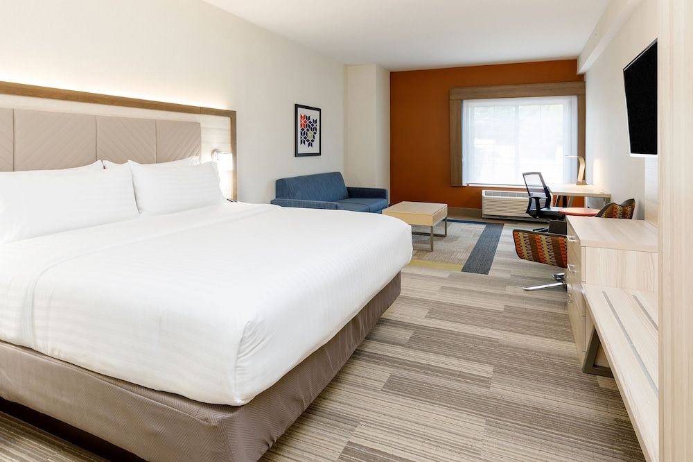 Suite, 1 King Bed