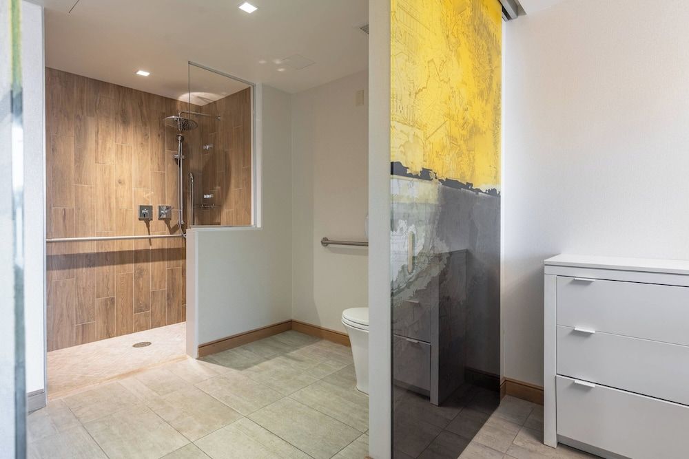 undefined The Envoy Hotel, Autograph Collection 10