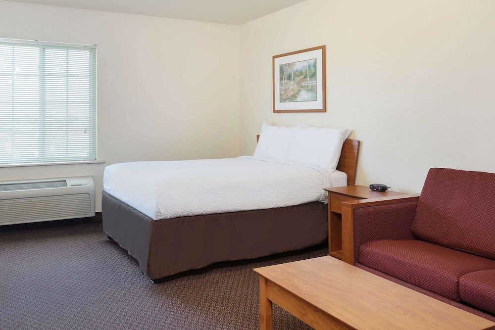Standard Room, 1 Double Bed, Accessible, Non Smoking (Bathtub)