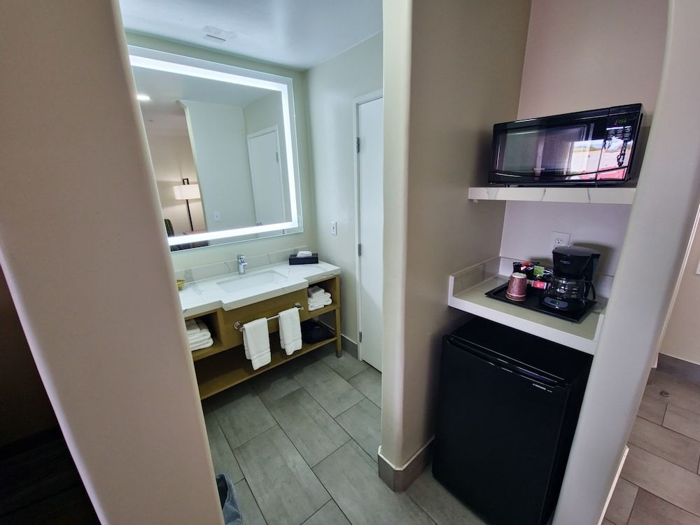 Los Viajeros Inn Standard Room, 1 King Bed 17