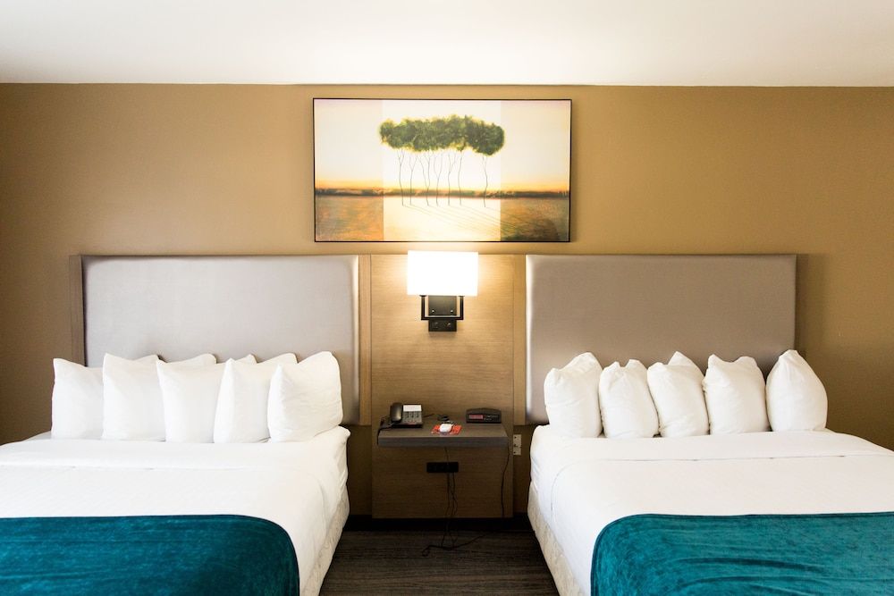 Los Viajeros Inn Standard Double Room, 2 Queen Beds 3