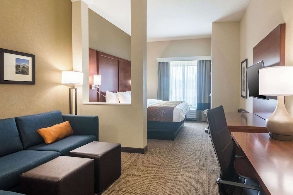 Suite, 2 Queen Beds, Non Smoking