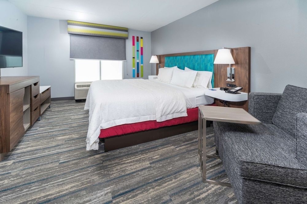 Suite, 1 King Bed, Non Smoking