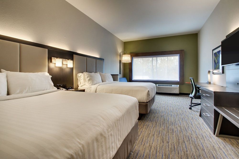 Standard Room, 2 Queen Beds (Extra Floor Space)