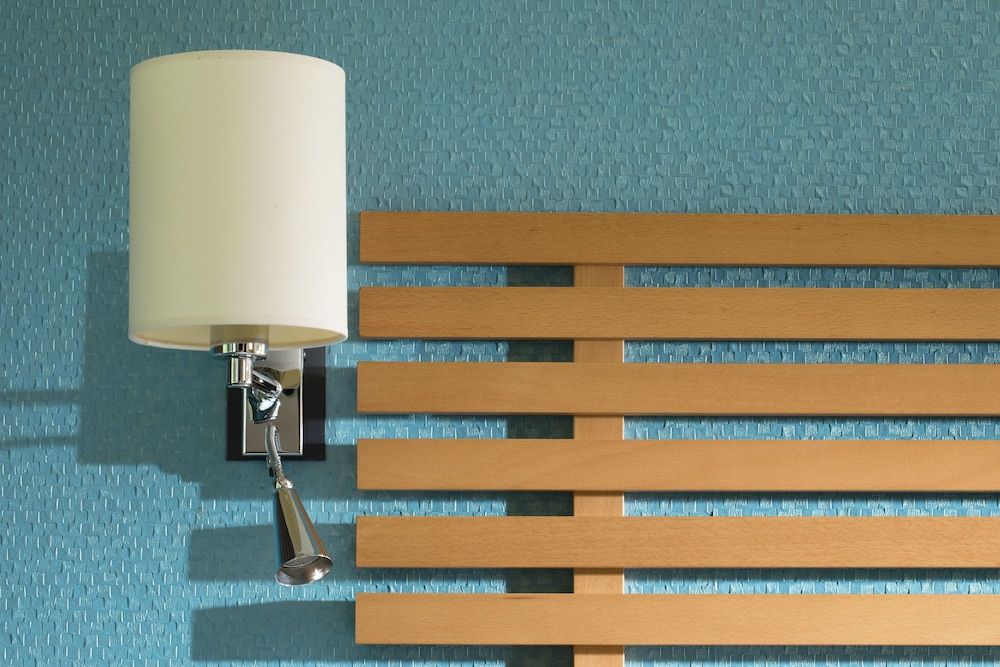 Best Western Plus Hotel de la Regate Classic Room, 1 Queen Bed, Non Smoking 5