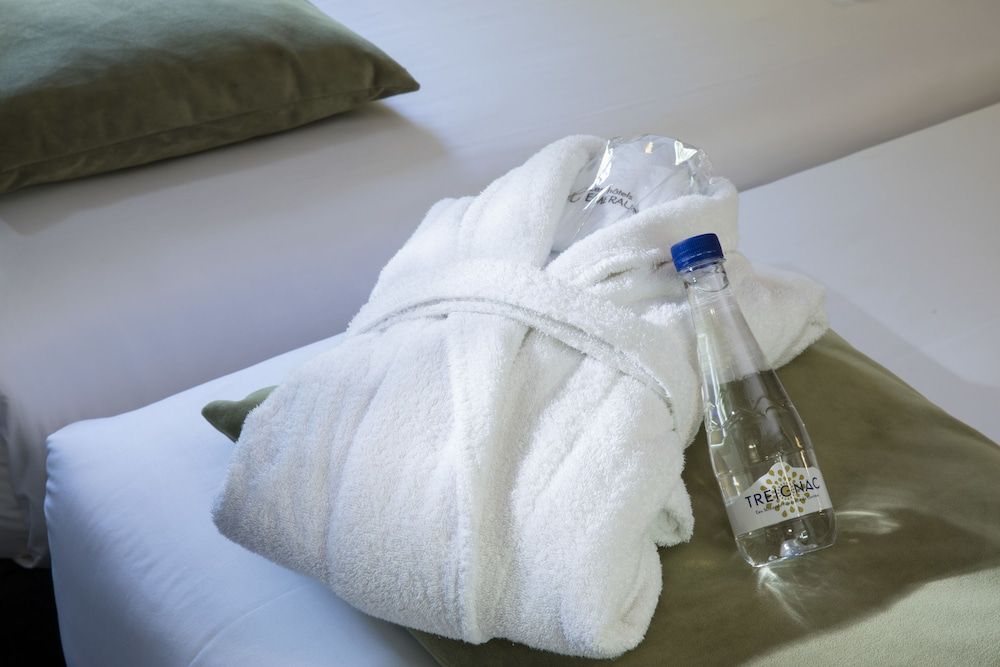 Best Western Plus Hotel de la Regate Family Room, Multiple Beds, Non Smoking, Connecting Rooms 6