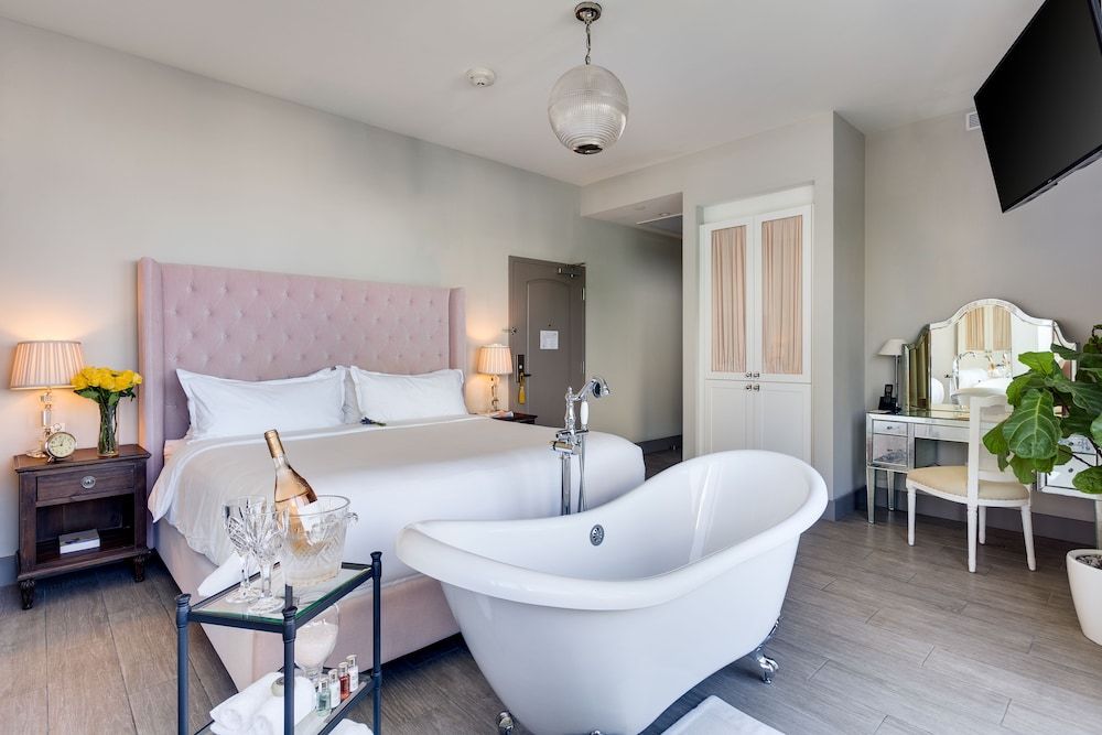 Suite, 1 Bedroom, Balcony