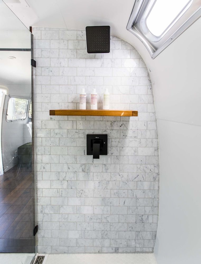 AutoCamp Russian River Premium Suite (Airstream) 10