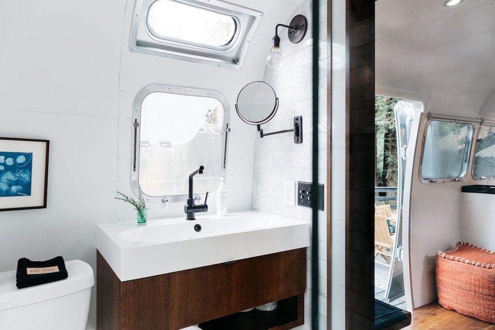 AutoCamp Russian River Premium Suite (Airstream) 16