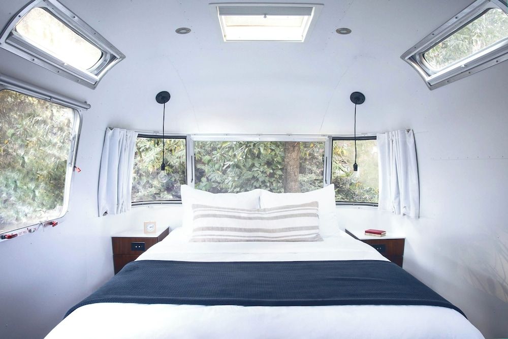 AutoCamp Russian River Premium Suite (Airstream) 4