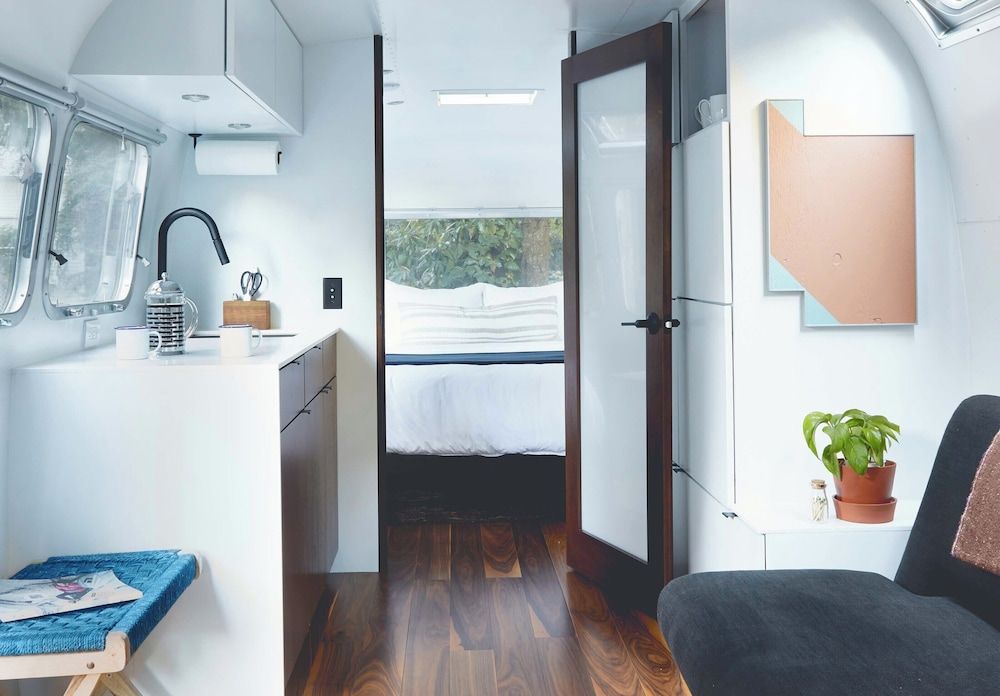 AutoCamp Russian River Premium Suite (Airstream) 15