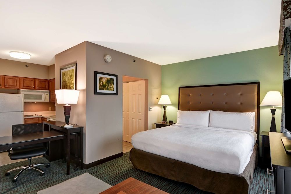 Studio Suite, 1 King Bed, Non Smoking