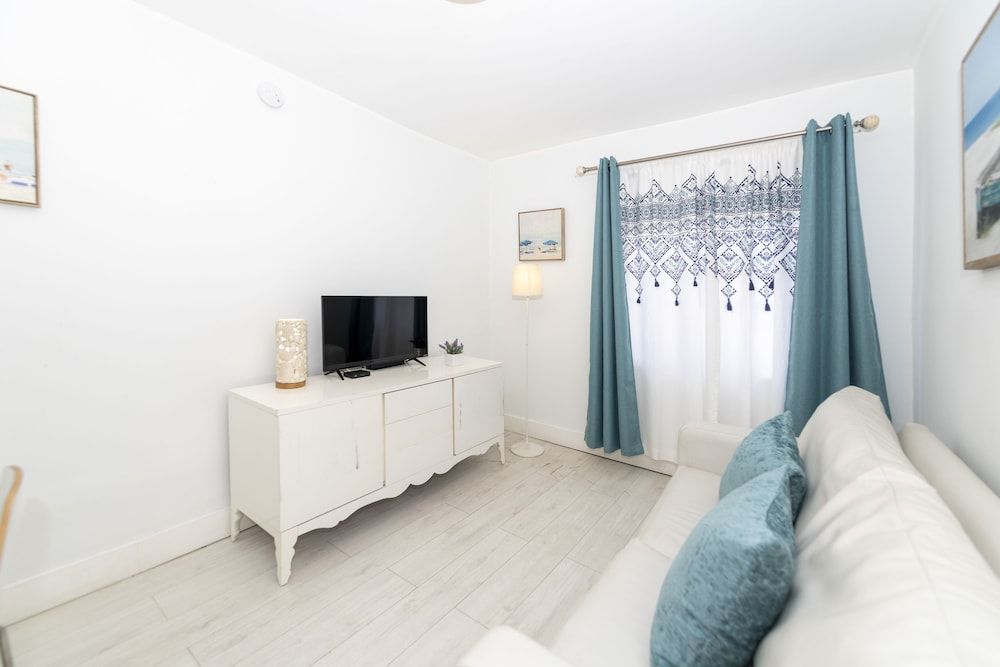 Comfort Room, 1 Queen Bed