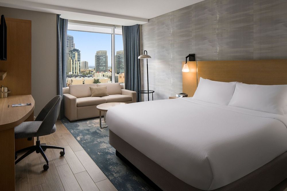 undefined Courtyard by Marriott San Diego Gaslamp/Convention Center 2