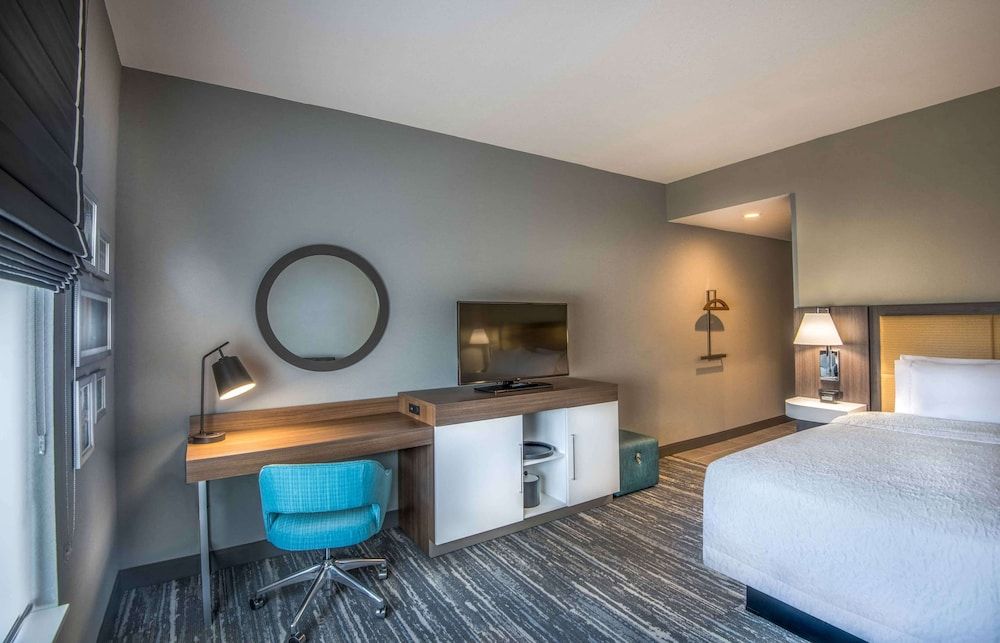 Room, 2 Queen Beds, Accessible, Refrigerator (Roll-in Shower)