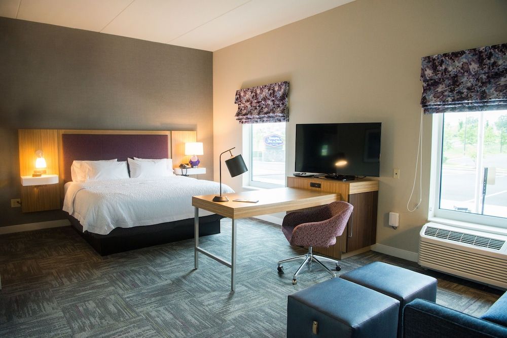 Studio Suite, 1 King Bed, Accessible (Hearing)