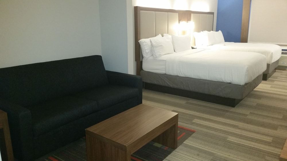 Suite, 2 Queen Beds