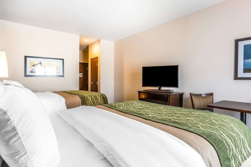 Standard Room, 2 Queen Beds, Non Smoking