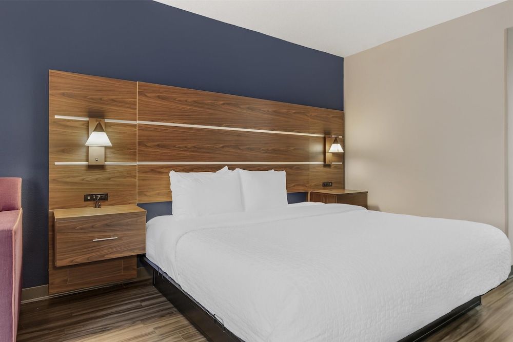 Standard Room, 1 King Bed with Sofa bed, Non Smoking, Refrigerator & Microwave (with Sofabed)