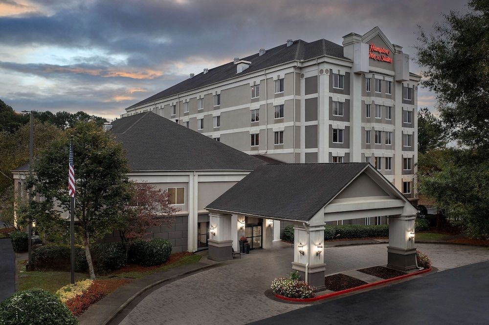 undefined Hampton Inn & Suites Alpharetta 6