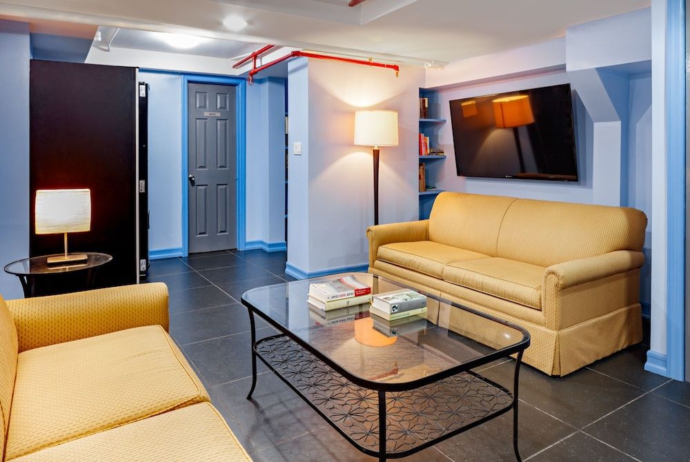 undefined Central Park West Hostel 8