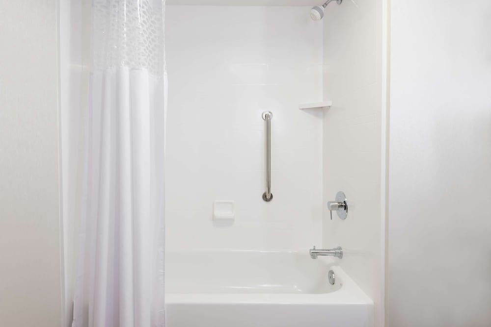 Room, 1 King Bed, Accessible (Hearing)