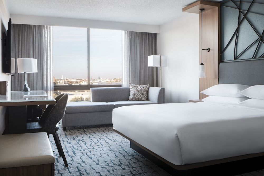 undefined Houston Marriott South at Hobby Airport