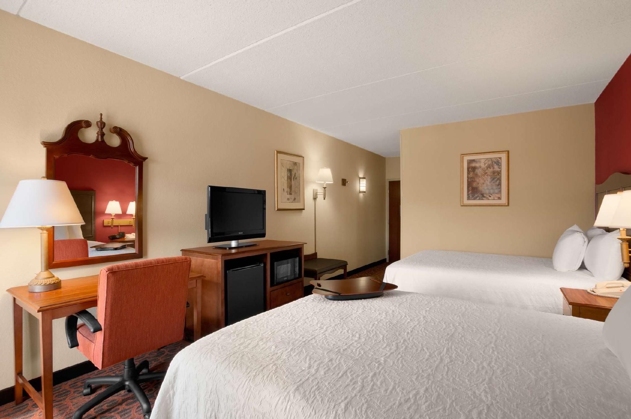 2 Queen Beds Nonsmoking