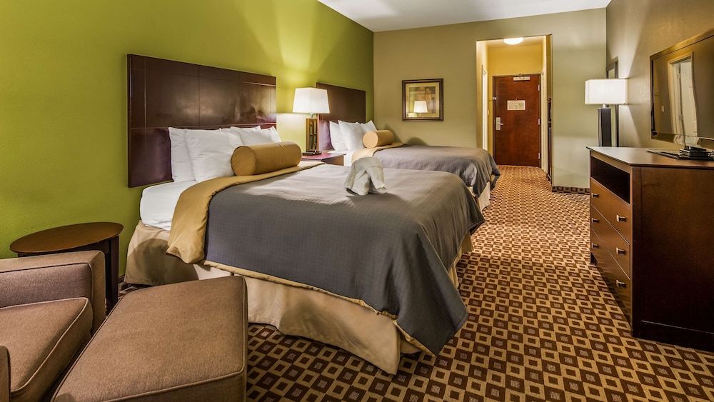 Standard Room, 2 Queen Beds, Non Smoking, Refrigerator & Microwave