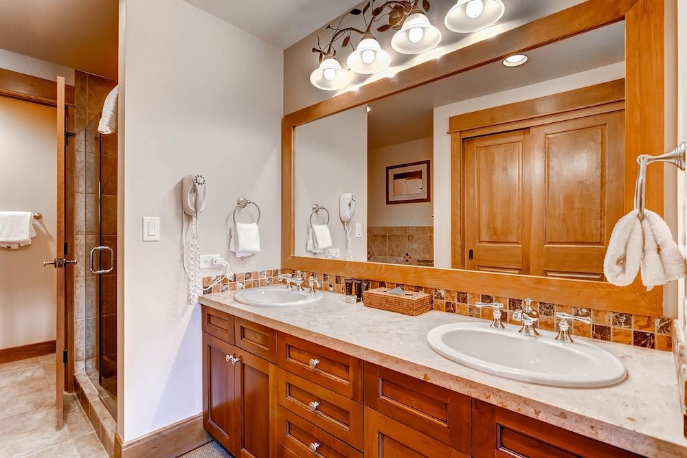 Timbers & Lone Eagle by Vail Resorts Premier Condo, 1 Bedroom (Lone Eagle, 1 Bath) 5