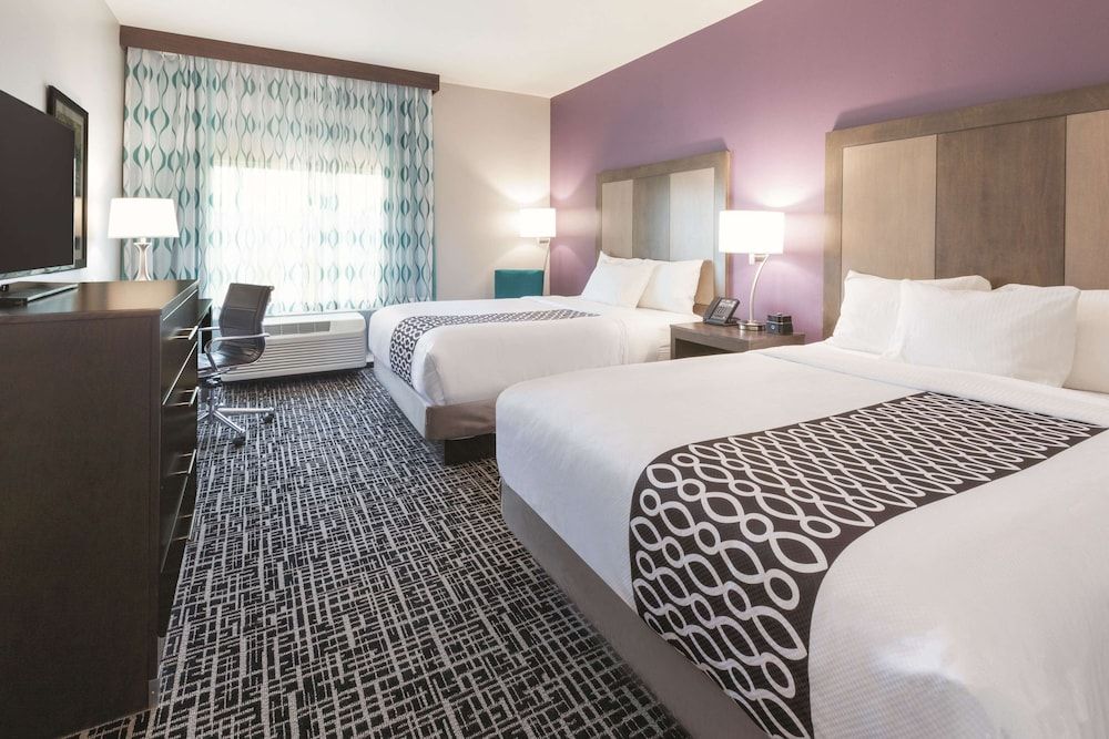 Room, 2 Queen Beds, Non Smoking