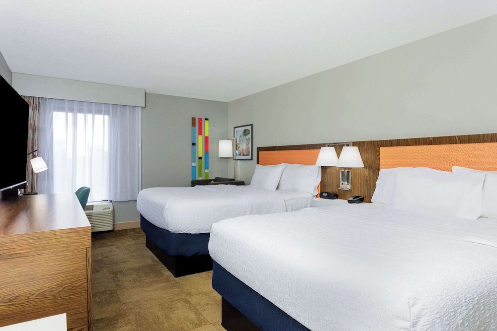 Room, 2 Queen Beds, Accessible, Non Smoking