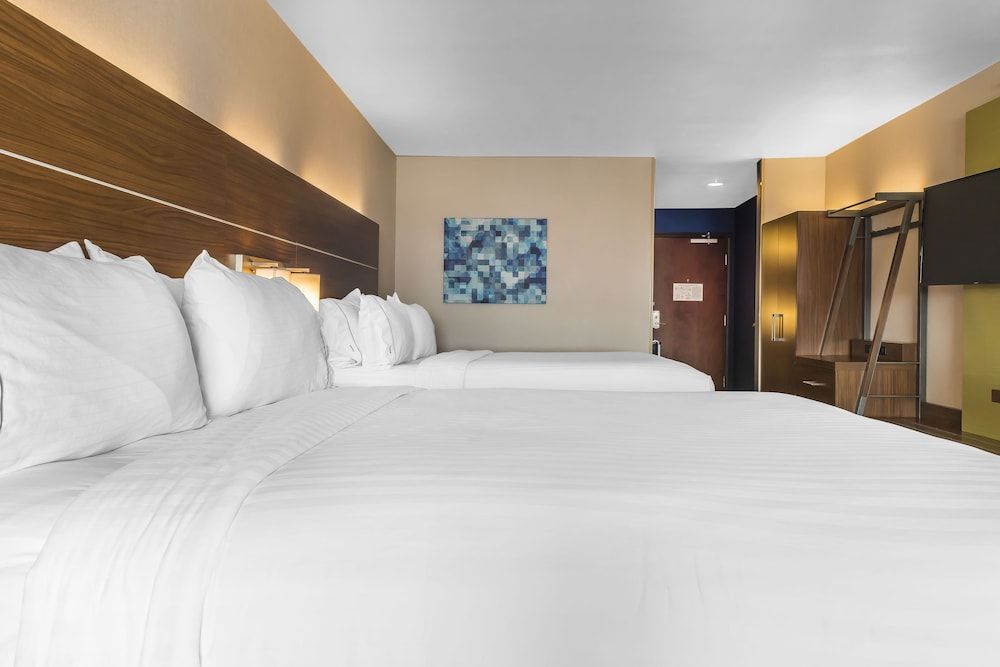 Standard Room, 2 Queen Beds, Accessible (Communications)