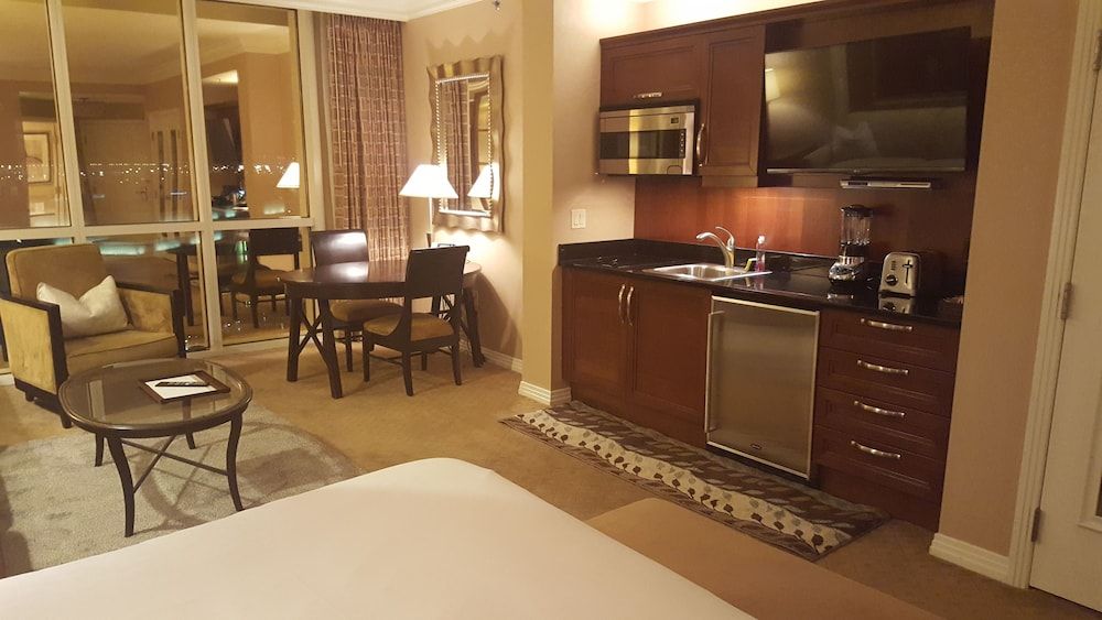 undefined SpareTime Resorts at The Signature Condo Hotel 4