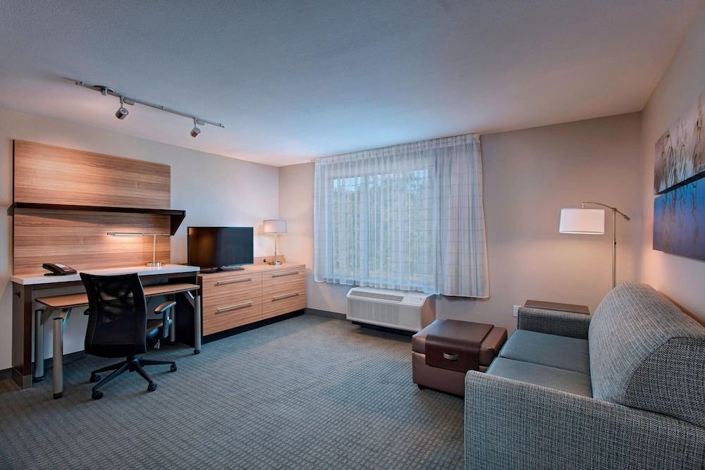 Studio, 1 King Bed with Sofa bed