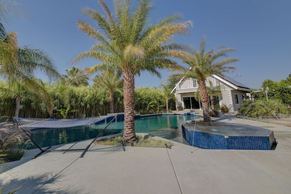 undefined Sanctuary Pond and Pool 6