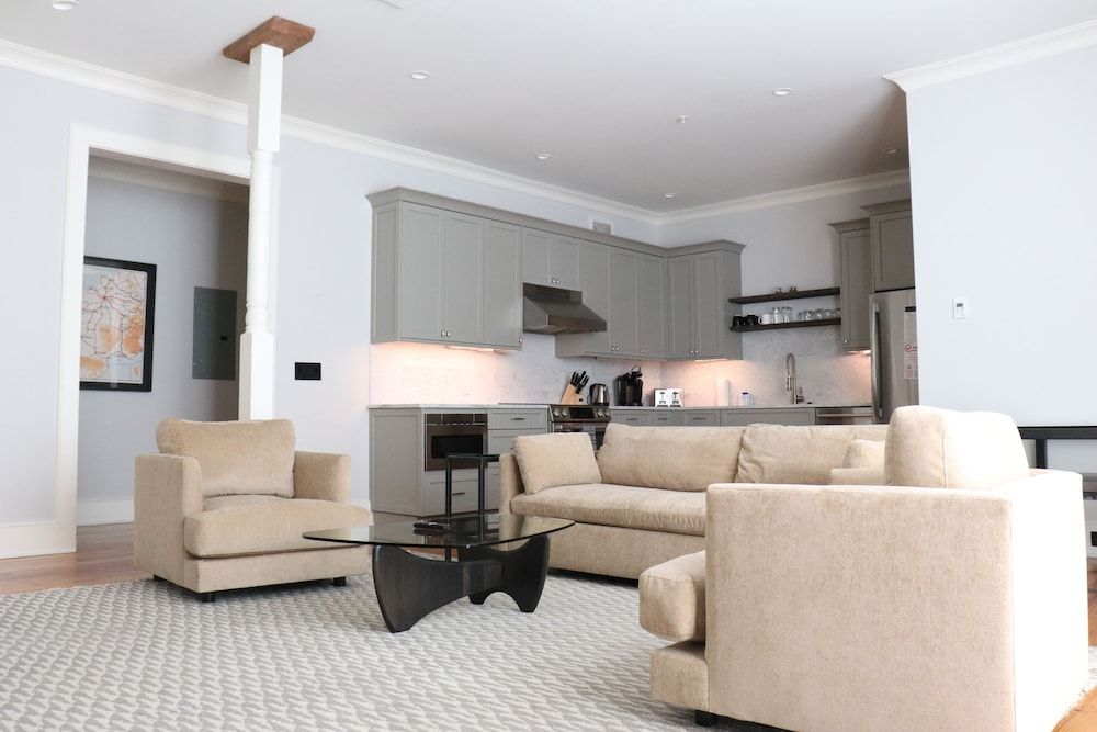 The Quarters on King Deluxe Two Bedroom Suite 5