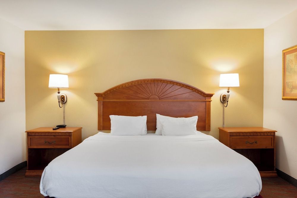 undefined Orlando Palms Hotel 6