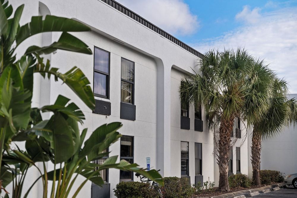 undefined Orlando Palms Hotel 2