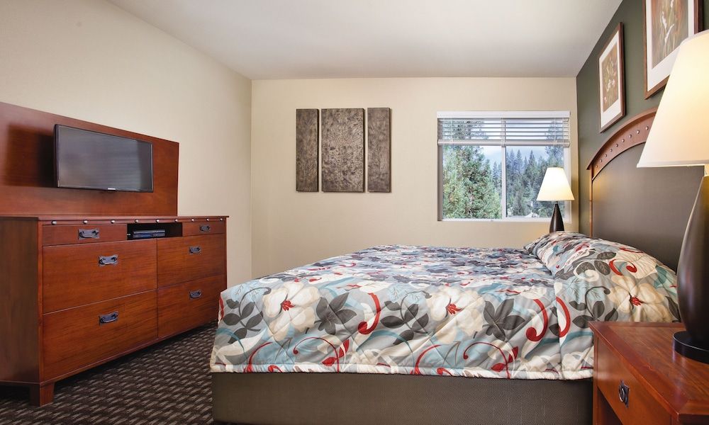 Deluxe Condo, 2 Bedrooms, Kitchen