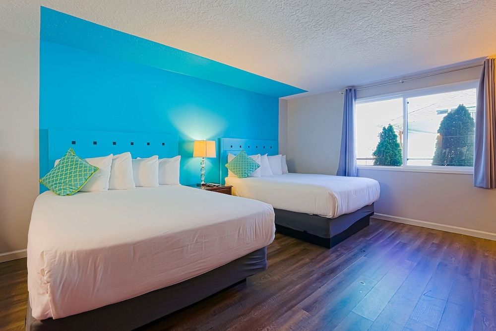 Premium Room, 2 Queen Beds, Kitchenette