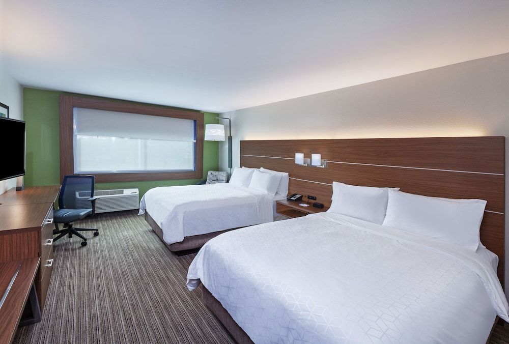 Standard Room, 2 Queen Beds, Accessible (Mobility)