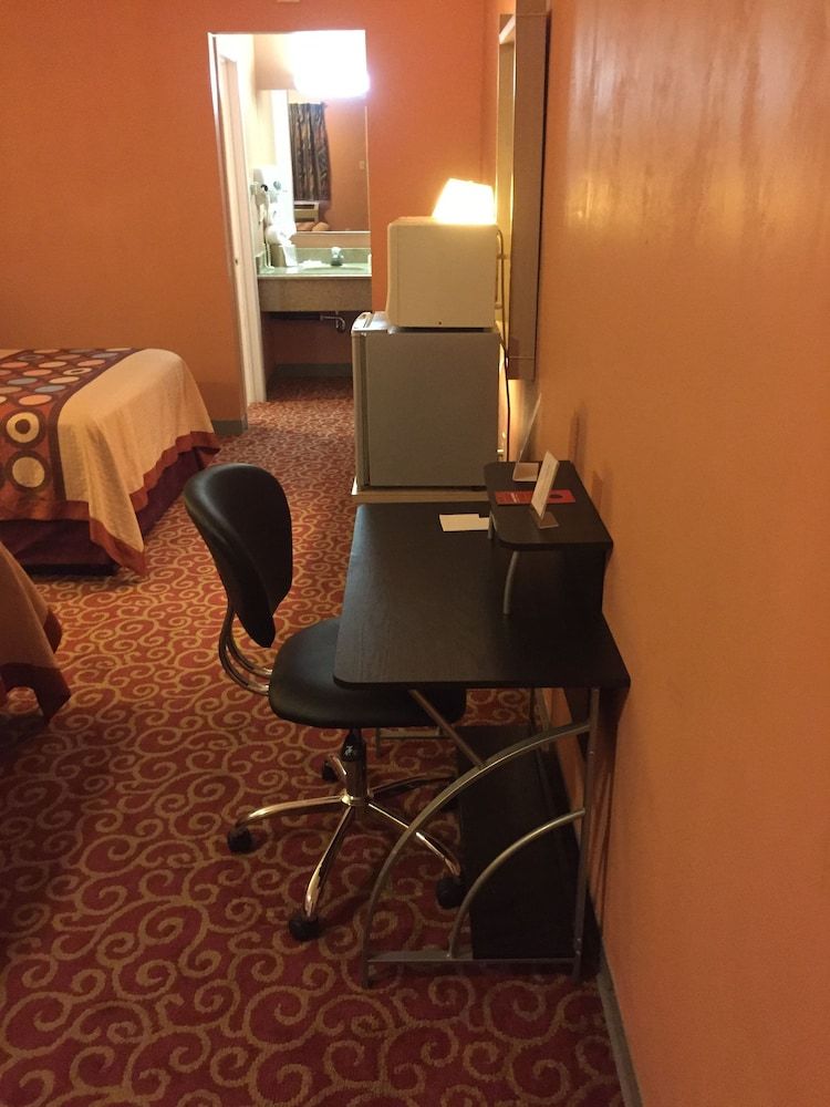 Rest Inn Atlantic City Galloway No Pets Allowed, Standard Room, 1 King Bed, Non Smoking 12