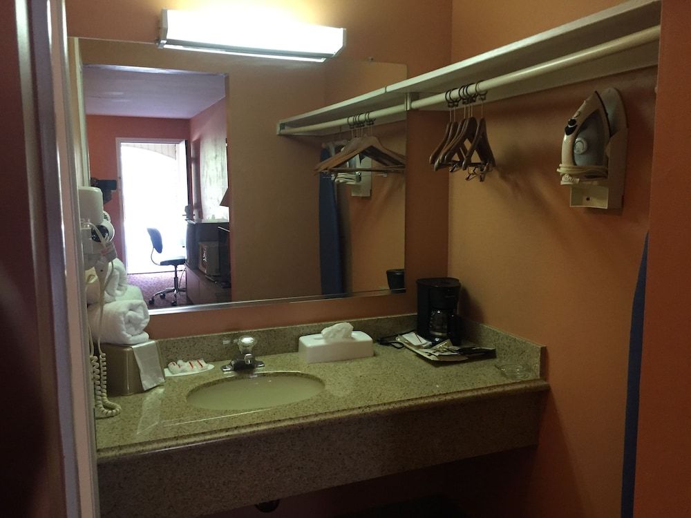 Rest Inn Atlantic City Galloway No Pets Allowed, Standard Room, 2 Double Beds, Smoking 5