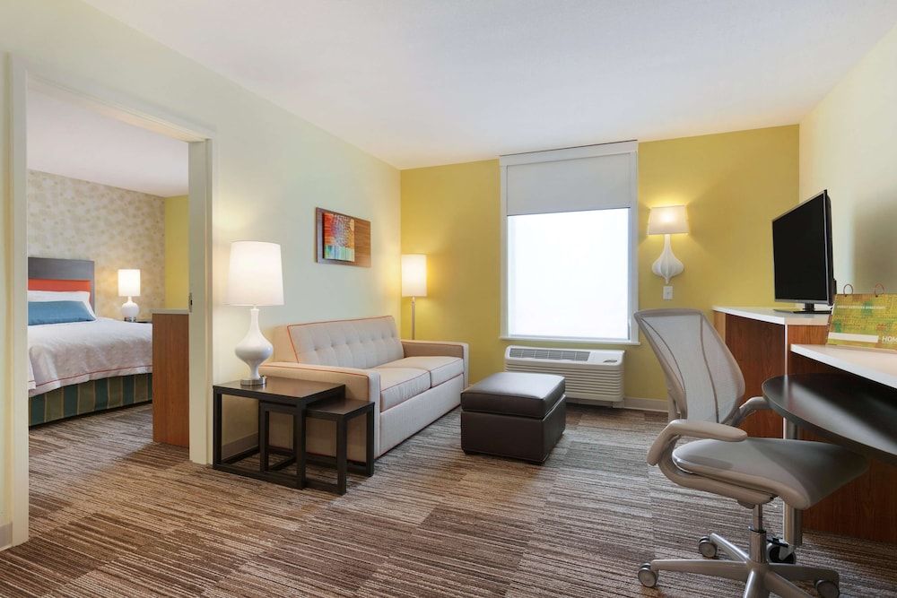 Suite, 1 Queen Bed