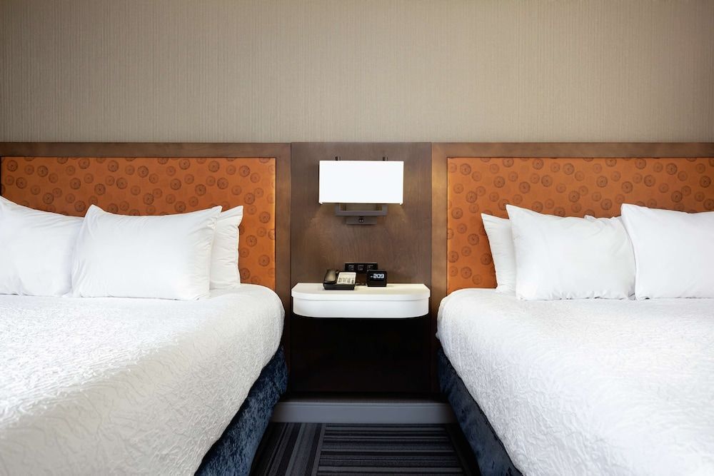 Room, 2 Queen Beds, Non Smoking