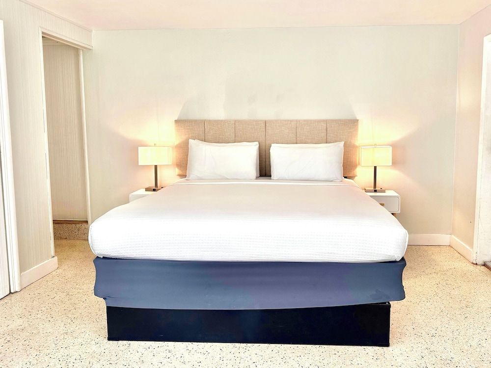 Deluxe Studio, 1 King Bed