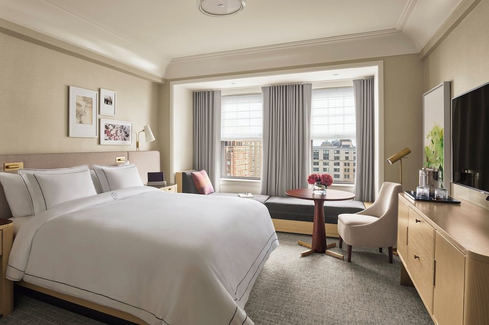The Newbury Boston Room, 1 King Bed (Newbury) 6